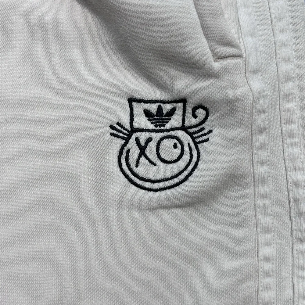 Adidas Andre Saraiva Embroidered Logo Sweat Shorts‎ Size Small